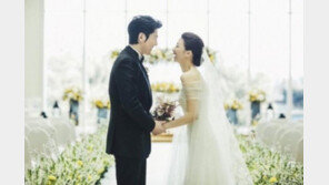 류수영♥박하선, 결혼식 사진 공개…“배우로서 더 좋은 모습으로 찾아뵐 것”