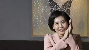 “‘밥’ 닮은 사람” “앞뒤 똑같은 사람” 후보 부인이 본 남편은…