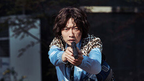 [더 킹 VS 공조②] ‘더 킹’·‘공조’ 히든카드, ‘쌍문동 친구’ 류준열·이동휘