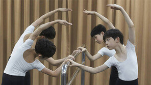 기적을 꿈꾸는 7명의 소년들… “한국의 빌리는 바로 나!”