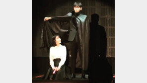 “둘이 사귀어주세요”…아이유·장기하 결별 후 홍역 앓는 이준기 SNS 