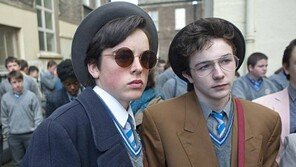 [동아일보 설 특집]‘원스’ 감독의 세 번째 작품… 첫사랑과 함께 만드는 음악 이야기