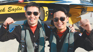 공군 블랙이글스에 첫 형제 조종사 탄생