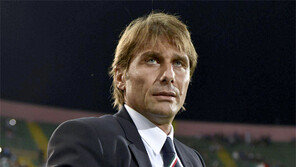 콘테-과르디올라, EPL 두 명장의 명암