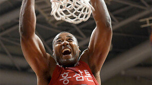 사이먼 34점… KGC 독 품은 복수