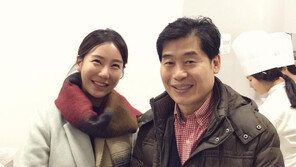 요리연구가 홍성란, 이연복 셰프와 다정히 ‘찰칵’…“영광입니다”