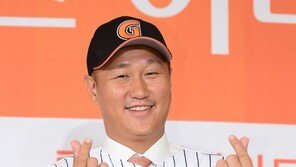 [현장리포트] 명절분위기 물씬, 이대호가 친정 복귀하던 날