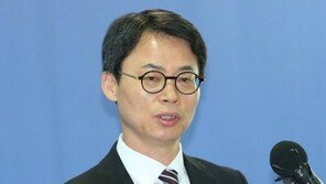 특검, ‘블랙리스트 의혹’ 김종덕·정관주·신동철 구속기소…‘직권남용 및 강요 혐의’