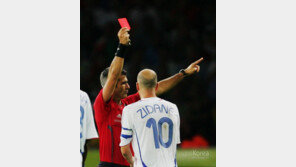 [Sports & Law Story] 지단의 박치기는 정당방위로 볼 수 없다