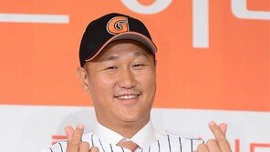 이대호 “롯데 주장이니 훈련 두 배… 칭찬도 두 배”