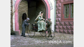 메르세데스벤츠 설립 131주년 … 자율주행 등 최첨단 기술 앞장