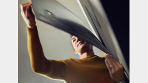 디스플레이는 얼마나 더 얇아질 수 있을까?