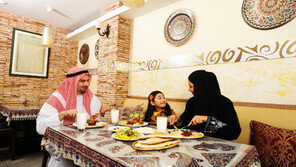 무슬림 관광객 러시…‘할랄 푸드를 부탁해’