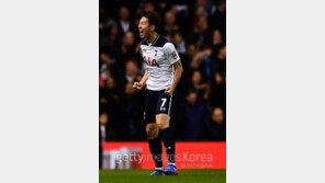 손흥민 PK유도로 토트넘 승…‘평점 7.5’ 팀 내 최고 평가