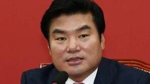 원유철 대선출마 선언, “한국형 핵무장 추진”…“나도 출마할까” 여론 싸늘