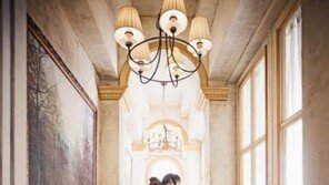 문희준-소율 웨딩화보 공개…어마어마한 치마 폭 “텐트야 이불이야?”