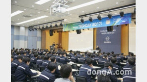 쌍용차, 데크데이 개최… 창문도 터치로 작동