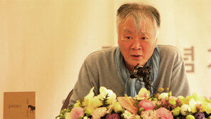 김훈 “참혹한 시대 이어온 갑질… 남루한 사람들의 고통 그려”