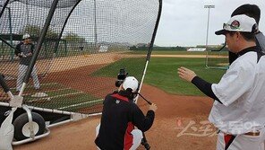 [여기는 투산] PD 변신? kt 김광림 코치의 그림 욕심