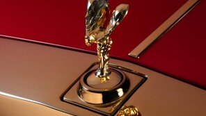 롤스로이스, 순금 장식 팬텀 비스포크 에디션 제작