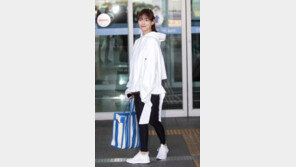 [스타일리포트③] 이엘, 진짜 공항패션 vs 강예원, 양말과 힐의 부조화