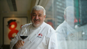 아시아 베스트50 레스토랑 평생공로상, 홍콩 봄바나 셰프