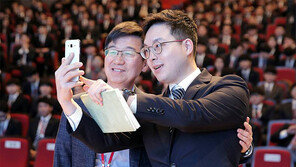 신입사원-경영진, 앱으로 즉석 질문-답변