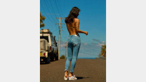 “아찔한 섹시백”…이효리, 넘사벽 핫바디 