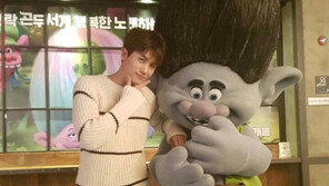 [#해시태그 컷] 영화 ‘트롤’ 더빙 박형식, 홍보 인증샷