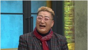 ‘환갑’ 유퉁, 33세 연하 몽골女와 8번째 결혼 발표…“7번째 부인과 아직 이혼 못해”