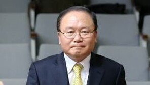 朴대통령 측 이동흡, 탄핵심판 변론…전면 배치