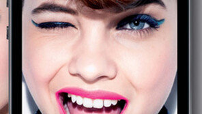 AR 만난 화장대 거울… ‘뷰티+테크’ 물결 온다