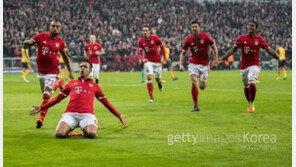 [콤팩트뉴스] 바이에른 뮌헨, 아스널 5-1 대파 外