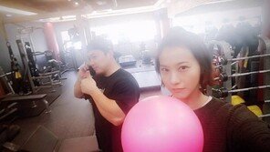 ‘치인트’ 유인영, 핑크공 들고 “운동하다 급 배구게임…졌다” 근황 공개