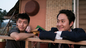 ‘재심’ 정우·강하늘, ‘실화’로 소통하는 배우들