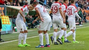 [할로 분데스리가] 갈 길 바쁜 아우크스부르크, 부상자 복귀가 필요해