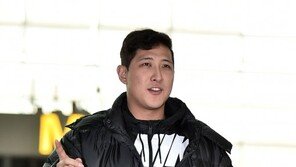 황재균 “넘어갈 줄 몰라. 홈런인 줄 알았다면…”, 보치 감독 “강한 선수, 걱정 안 해”