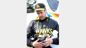 [여기는 미야자키] 밴덴헐크 “WBC 최형우와 승부는 큰 도전”