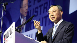 [CEO는 지금] KT 황창규 회장 “2019년 5G 상용화”