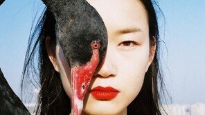 ‘기괴한 누드 작가’ 中 런항, 30세로 사망…마니아 팬들, 누드모델 자청  