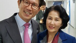 전여옥, 김문수와 녹화 인증샷…“마음 아프고 심란, 웃프다”