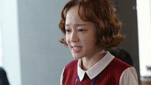 [백솔미의 레알 대사빨] 김과장 “월요일 아침 같은 기집애야.” 外