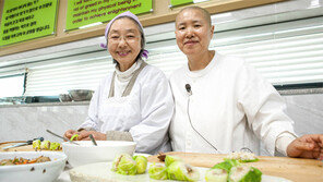韓日 사찰음식 두 거장 “뺄셈의 맛, 음식이 수행”