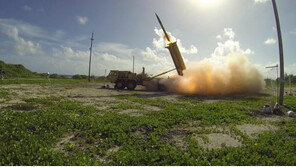 사드 일부 오산 기지에 도착…국방부 “조속히 작전 운용할 것”