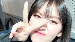 “미모는 열일중”…전소미, 물오른 상큼美