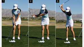 [혼마골프와 함께 하는 정재은의 온 그린] 손목코킹은 금물…어깨로 스윙하라