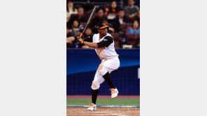 경기 전 보가츠의 유니폼은 엉망진창이었다