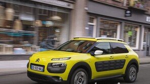 시트로엥, ‘C4 칵투스’ 200만 원 인하… 과열되는 소형 SUV