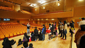 무대의 뒤편-출연자 대기실은 어떻게 생겼을까