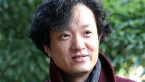 연출가 왕용범 “인간 내면의 밑바닥 들여다봤죠”